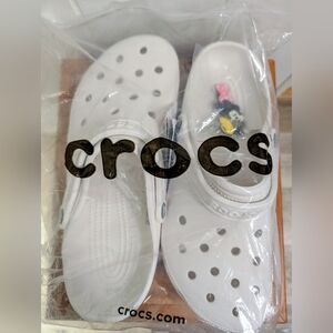 Crocs With Minnie Mouse Charms